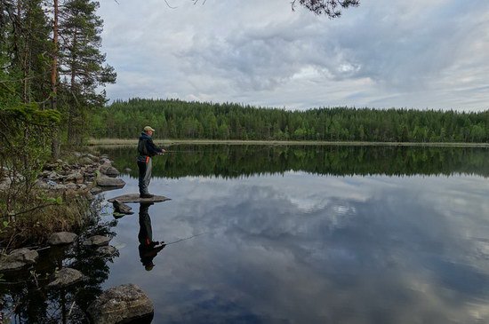 pulnocni rybareni na jezere Bodtjarnen