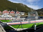 Senja Havfiskecenter - pohled na chaty od mola