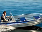 Lod Linder 4,5 m s echolotem a motorem 25-40 HP