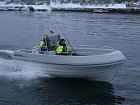 lod Hansvik, 5,5 m s echolotem-GPS-plotrem a motorem 50 HP - ilustracni foto