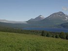 Myrset - pohled na jezero Fjellfros a okolni hory
