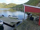 domek Veiman - kotviste lodi a pristresek na zpracovani ulovku