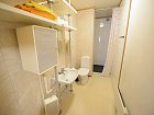 koupelna v apartma