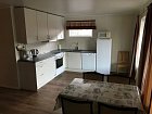 Amber - male apartma, obyvaci pokoj s kuchynskym koutem