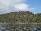 Bratberget, skalnate kopce nad jezerem Björkern