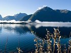 ranní fjord koncem srpna