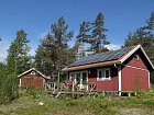chata Syrsan s nove instalovaným solarnim panelem