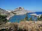 Lindos - pohled na akropoli a mesto pres zatoku sv Pavla