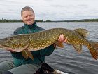 stika 110 cm ulovena na plandavku na rece Vindelalven, srpen