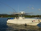 lod Boston Whaler delky 10 m, 2x motor 300 HP