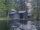 Stavby na břehu jezera Trossjon - Helesjo