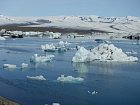 ledovec a kry na lagune Jokulsarlon