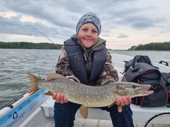 Vojta (10 let), štika (71 cm) Vojta (10 let), štika (71 cm)