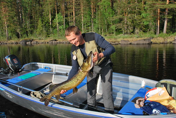 stika 102 cm ulovena na musku-streamer na prutocnem jezere stika 102 cm ulovena na musku-streamer na prutocnem jezere