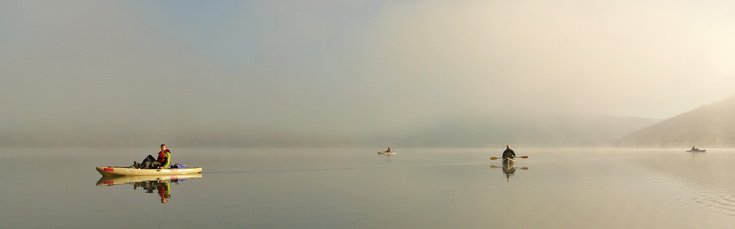 ranni mlha nad jezerem v rijnu