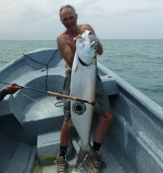 tarpon delky 125, resp. 140 cm uloveny na streamer tarpon delky 125, resp. 140 cm uloveny na streamer