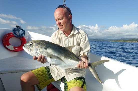 kranas dvouskvrnny - jurel 70 cm uloveny na jig kranas dvouskvrnny - jurel 70 cm uloveny na jig
