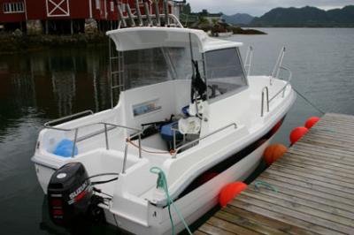 lod Dolmoy, 6 m s kabinou, echo-GPS-plotter, 70 HP lod Dolmoy, 6 m s kabinou, echo-GPS-plotter, 70 HP