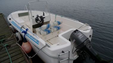 lod Hansvik 5,75 m s echo-GPS-plotrem a motorem 70 HP lod Hansvik 5,75 m s echo-GPS-plotrem a motorem 70 HP