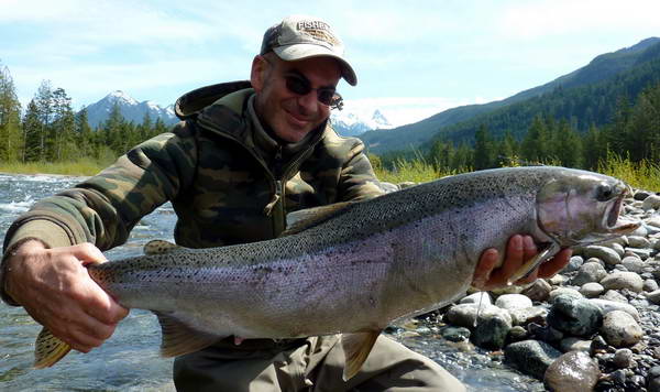 tazna forma pstruha duhoveho - steelhead, dubnovy ulovek tazna forma pstruha duhoveho - steelhead, dubnovy ulovek