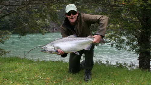 losos cavyca - king uloveny pred Patagonian Basecamp v prosinci