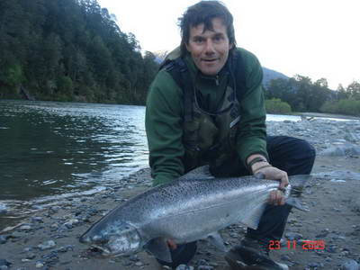 losos cavyca - king uloveny pred Patagonian Basecamp v listopadu losos cavyca - king uloveny pred Patagonian Basecamp v listopadu