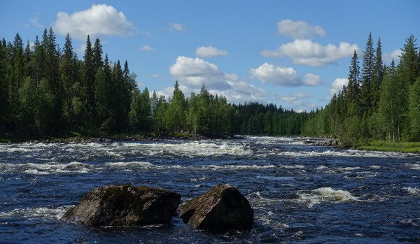 pereje Rastrandforsen u chaty Gargan