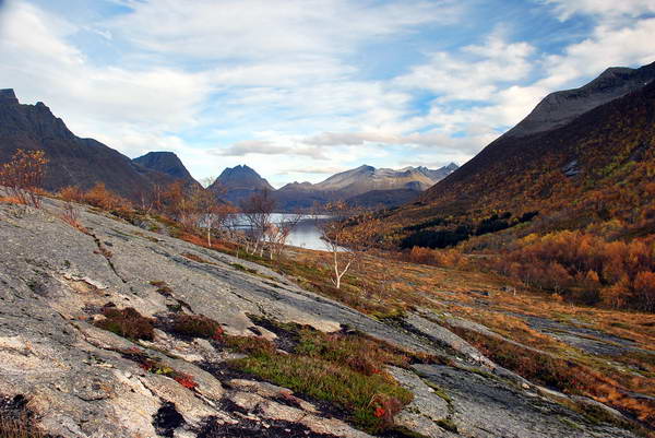 hory a fjordy v kraji Nordland hory a fjordy v kraji Nordland
