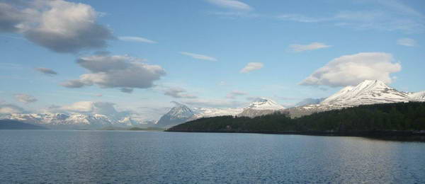 krajina v okolí Lyngenfjordu