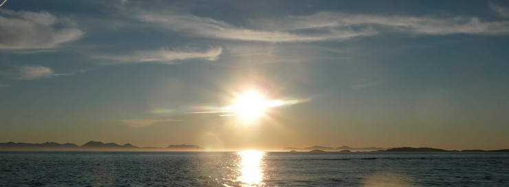 souostrovi Vesteralen, Andsfjord - pulnocni slunce