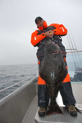 Halibut 121 cm, 20,2 kg, uloven na jighead, 3. cervenec Halibut 121 cm, 20,2 kg, uloven na jighead, 3. cervenec