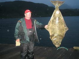 Seiland - halibut 35 kg, srpen (na pilker 500 g)