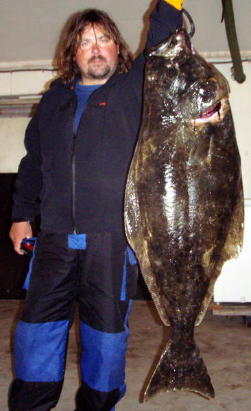 halibut 120 cm uloveny na jig s gumovou rybou