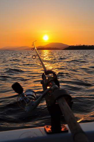 jezero Corrib - vecerni trolling jezero Corrib - vecerni trolling