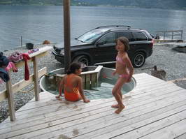 relaxacni bazenek u chaty Bremanger relaxacni bazenek u chaty Bremanger