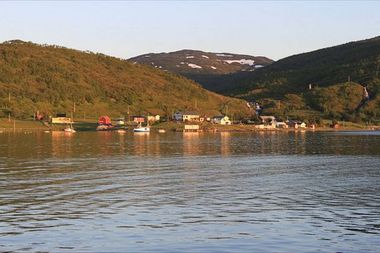 Dafjord - pohled na osadu z fjordu